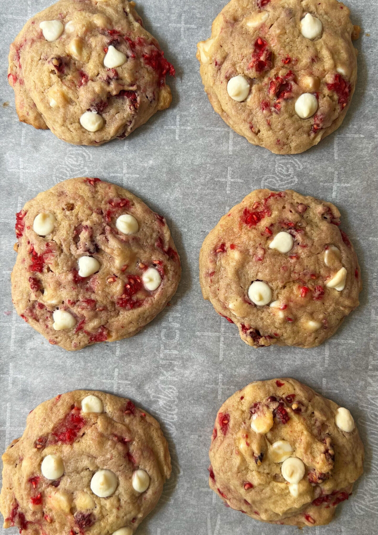 Raspberry White Chocolate Chip Cookies